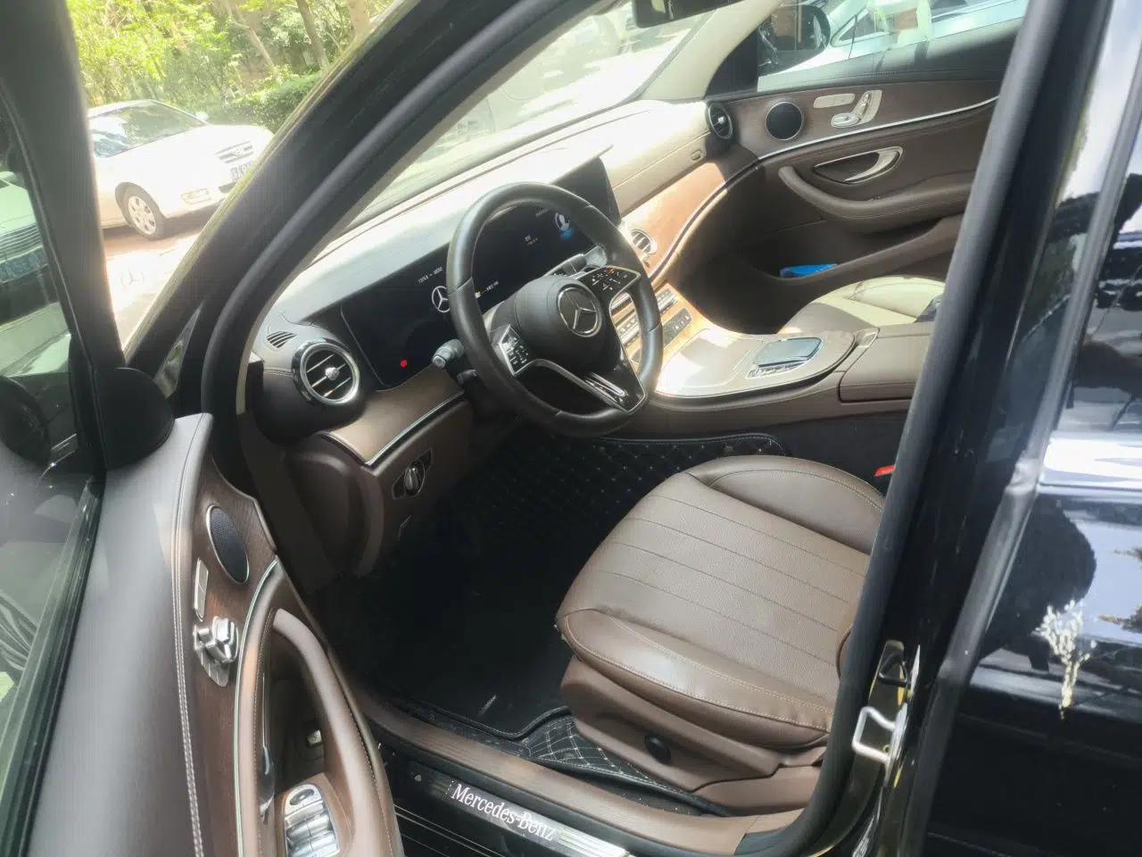 Mercedes-Benz E-Class New Energy 2023 E 350 e L Plug-in Hybrid Sedan — миниатюра 15