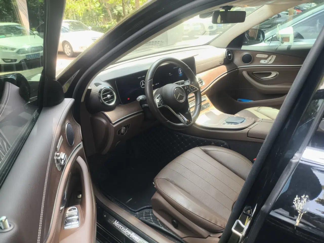 Mercedes-Benz E-Class New Energy 2023 E 350 e L Plug-in Hybrid Sedan — миниатюра 16