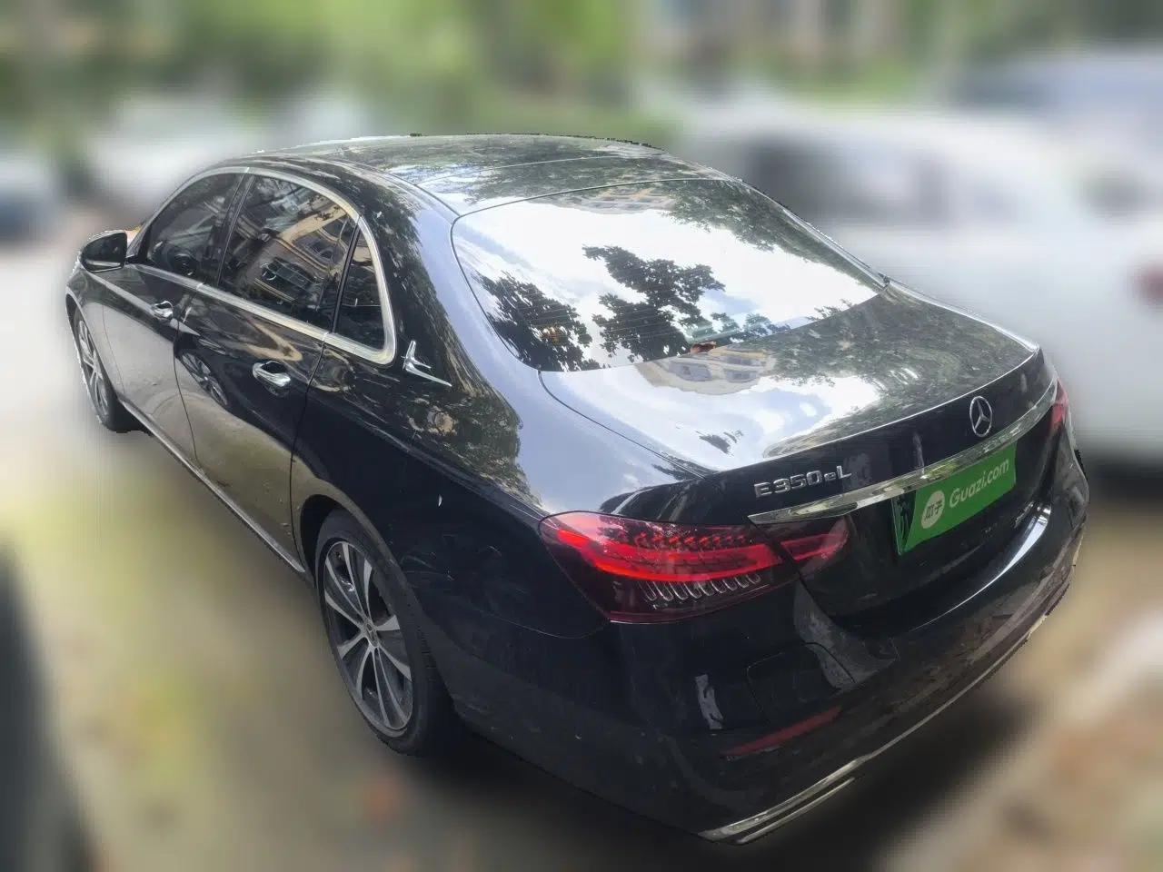Mercedes-Benz E-Class New Energy 2023 E 350 e L Plug-in Hybrid Sedan — миниатюра 4