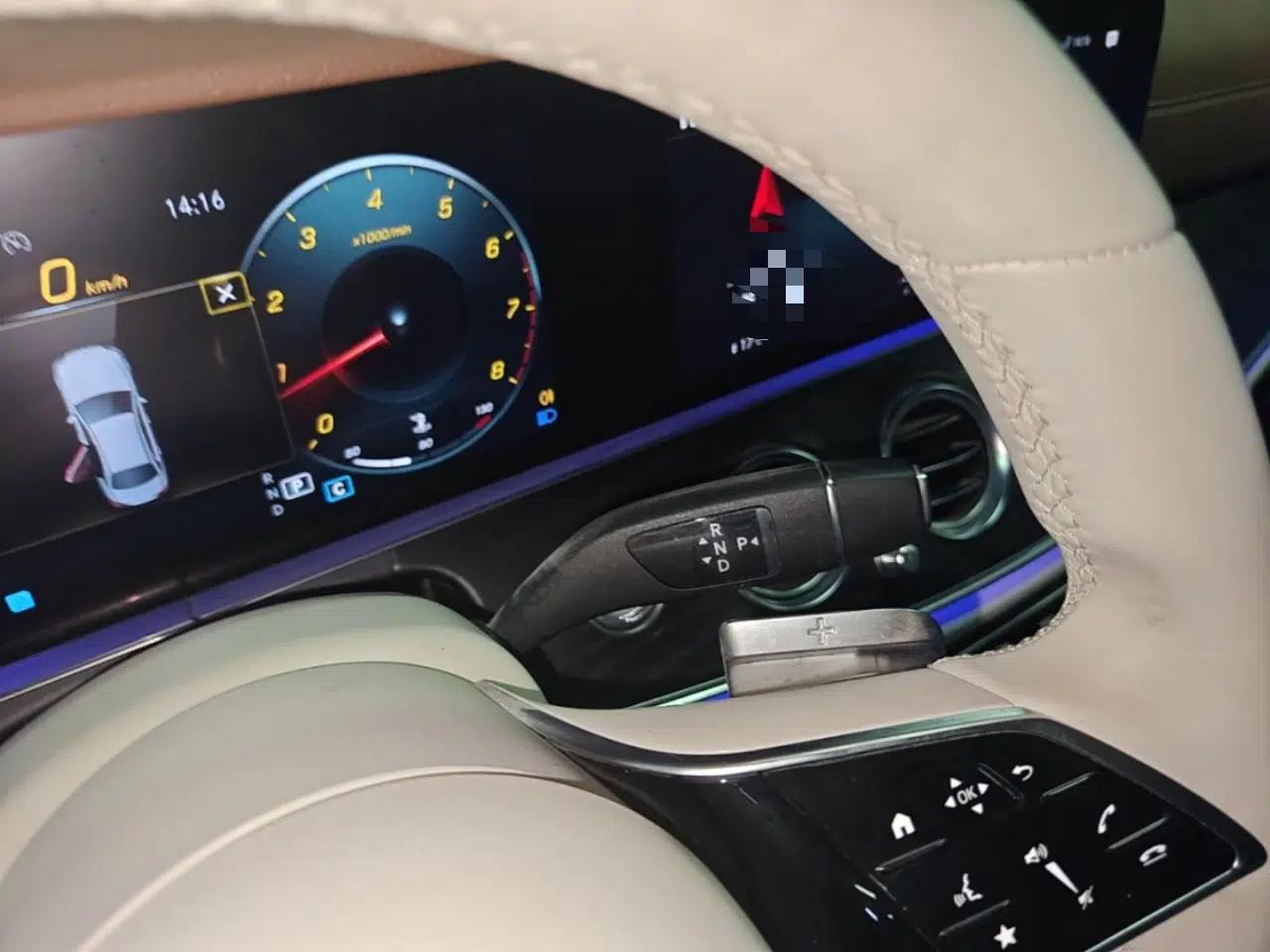 Mercedes-Benz E-Class 2022 Second Facelift E 300 L Luxury Edition — миниатюра 21