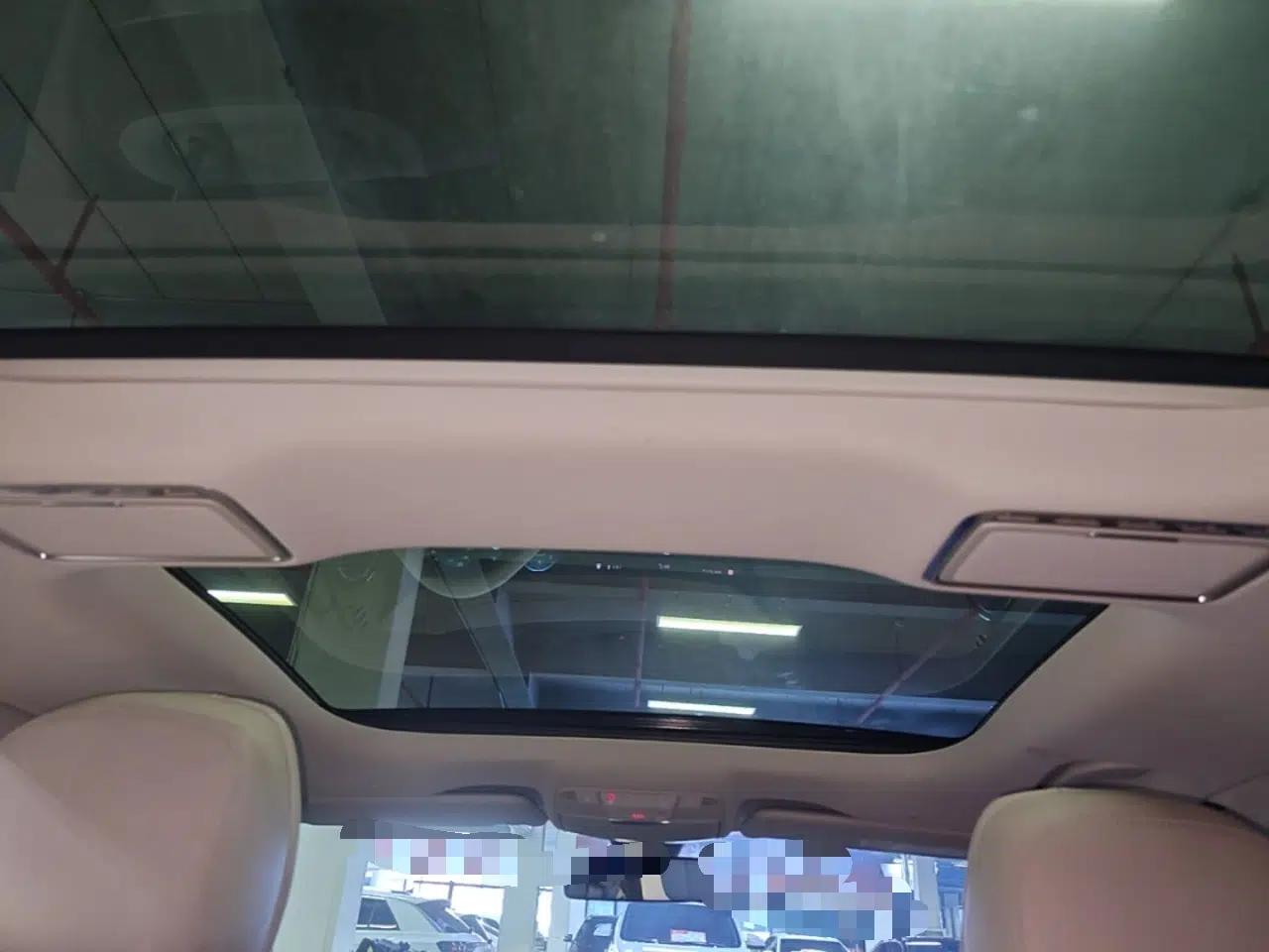 Mercedes-Benz E-Class 2022 Second Facelift E 300 L Luxury Edition — миниатюра 26