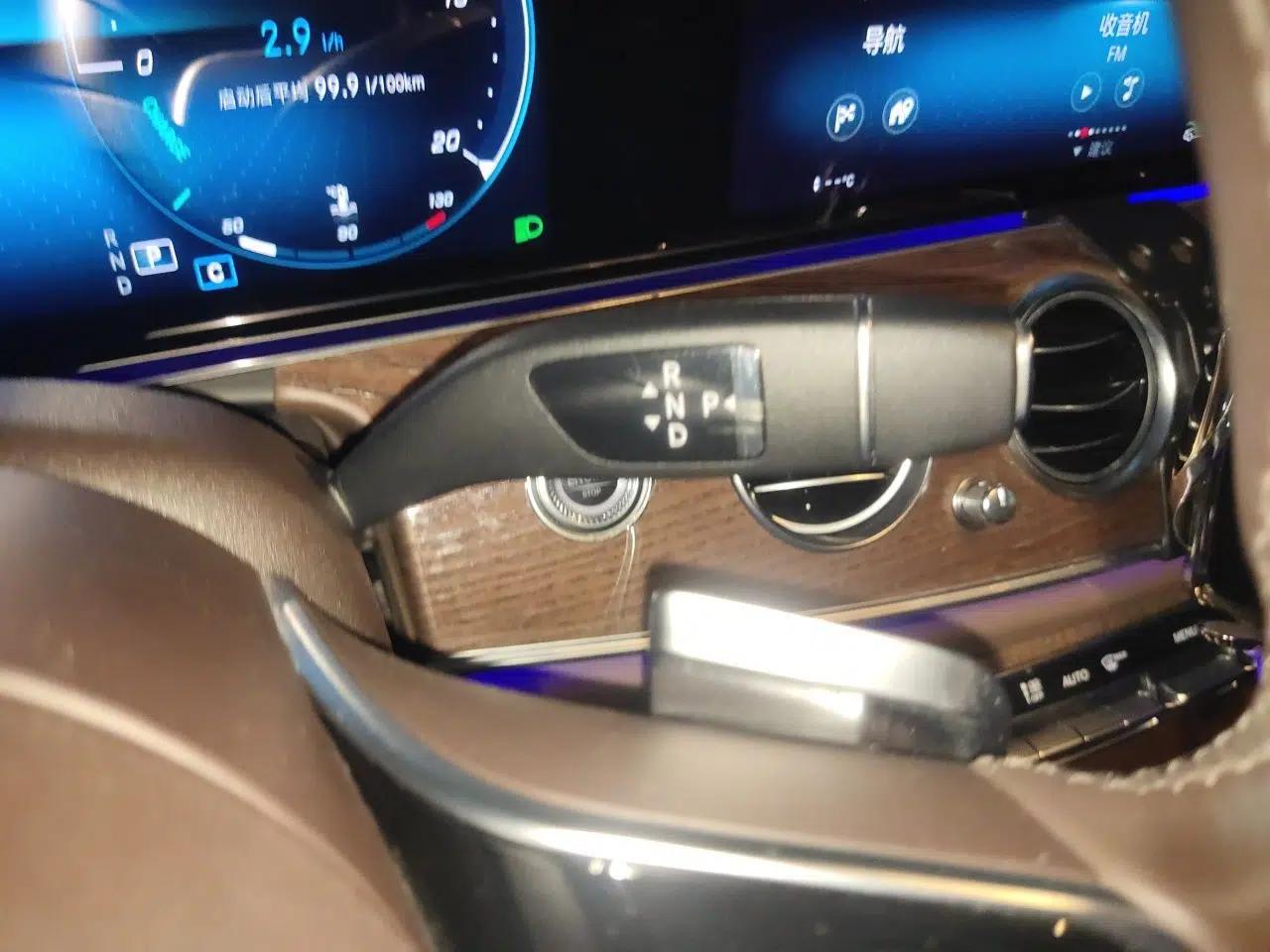 Mercedes-Benz E-Class 2022 Updated E 300 L Luxury Edition — миниатюра 14