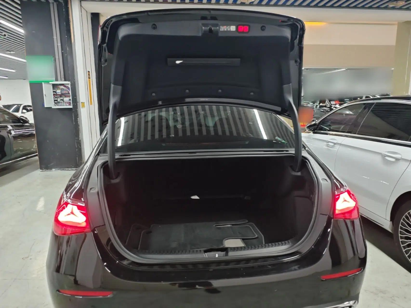 Mercedes-Benz E-Class 2025 Facelift E 300 L Fashion Edition — миниатюра 22