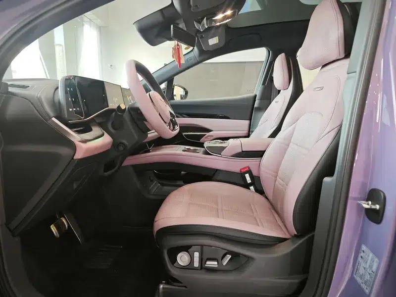 Hongqi Tiangong 08 2025 680 Ultra 4WD Edition — миниатюра 27