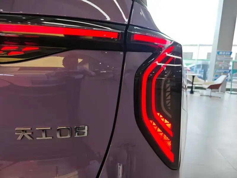 Hongqi Tiangong 08 2025 680 Ultra 4WD Edition — миниатюра 6