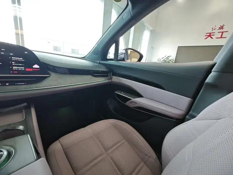 Hongqi Tiangong 08 2025 680 Ultra 4WD Edition — миниатюра 7