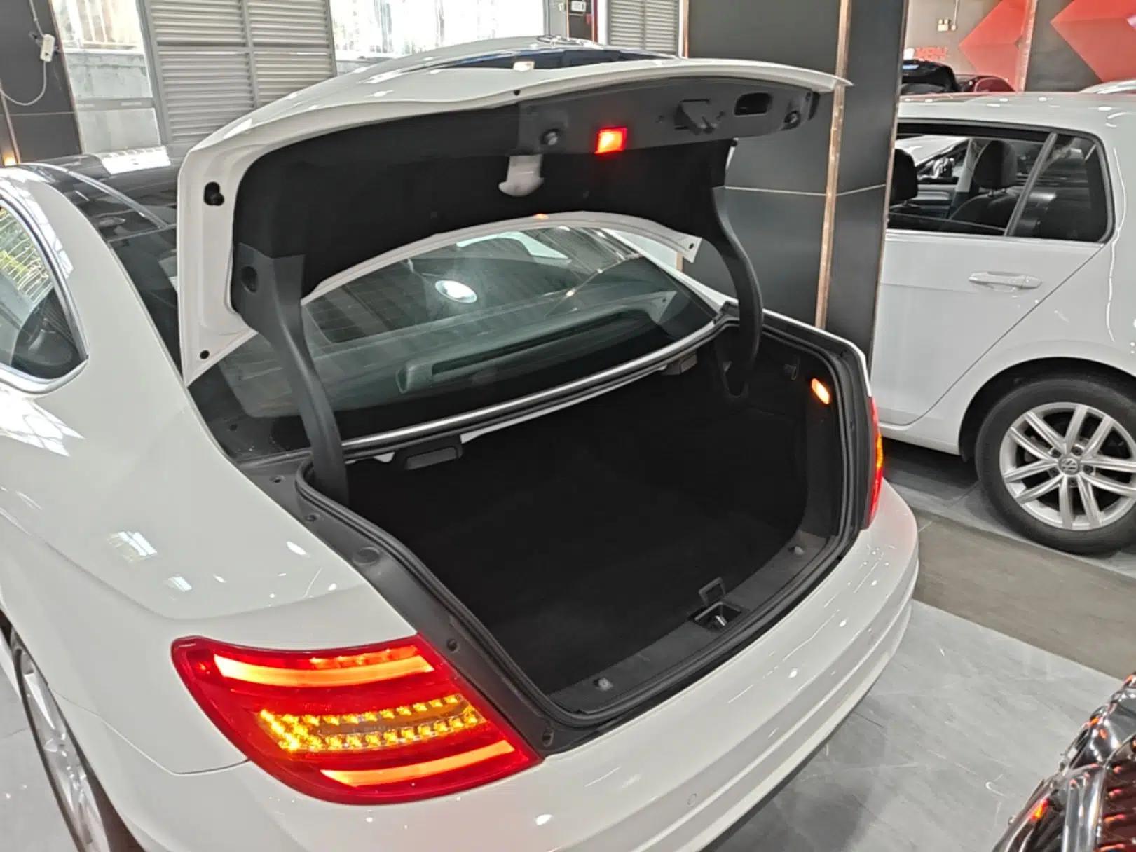 Mercedes-Benz C-Class 2013 C 180 Coupe — миниатюра 22