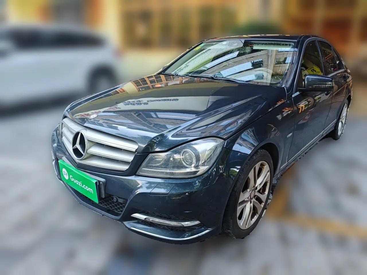 Mercedes-Benz C-Class 2011 C 200 CGI Fashion Model — миниатюра 1