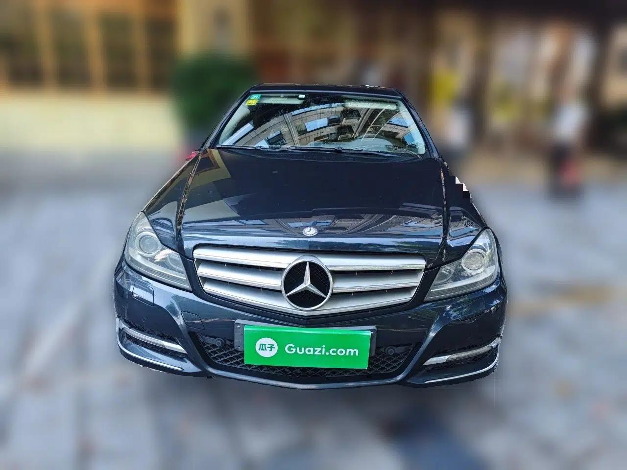 Mercedes-Benz C-Class 2011 C 200 CGI Fashion Model — миниатюра 2