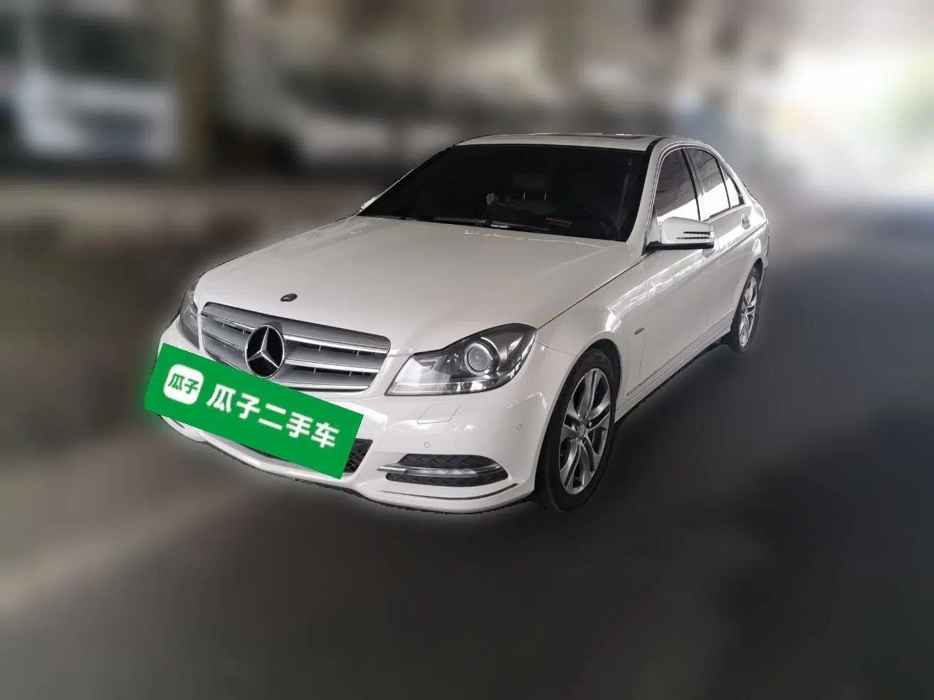 Mercedes-Benz C-Class 2011 C 200 CGI Fashion Model — миниатюра 1