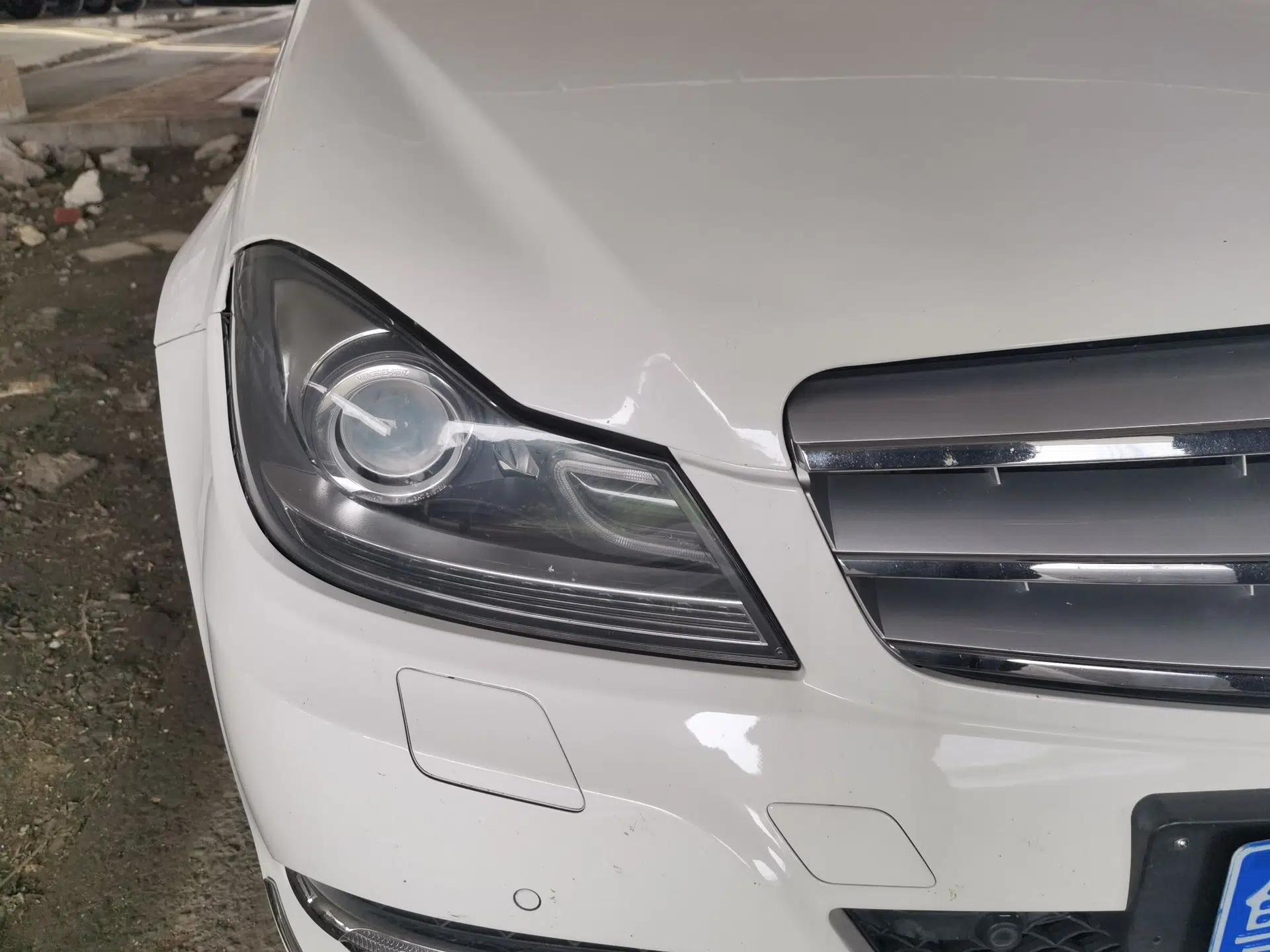 Mercedes-Benz C-Class 2011 C 200 CGI Fashion Model — миниатюра 7