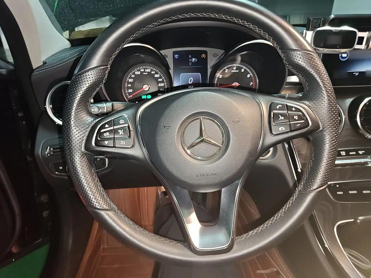 Mercedes-Benz C-Class 2015 C 180 L Sport Edition — миниатюра 10