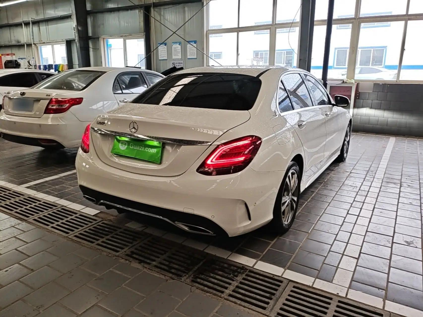 Mercedes-Benz C-Class 2019 C 180 L Fashion Edition Sport Version — миниатюра 6