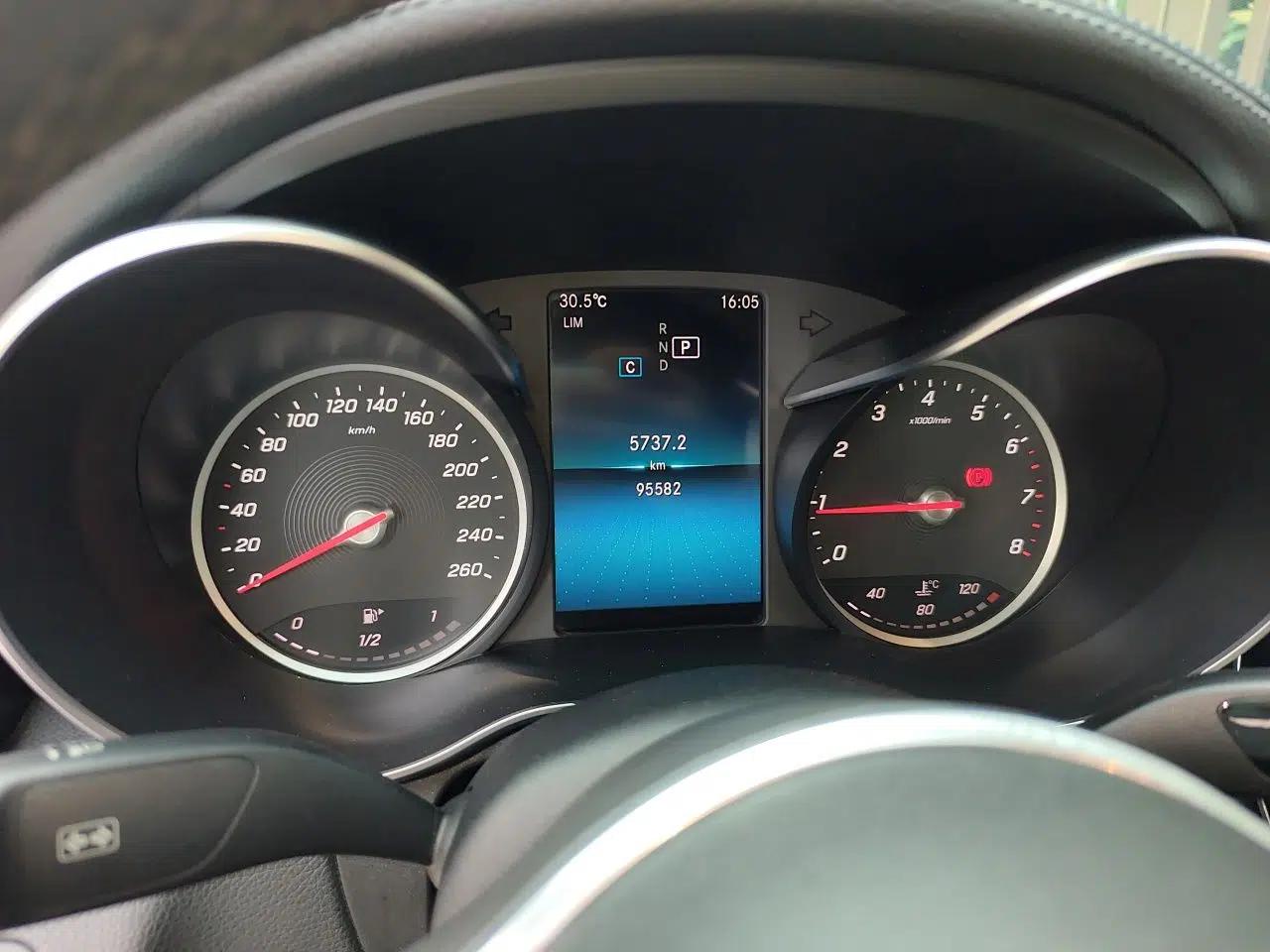 Mercedes-Benz C-Class 2019 C 180 L Fashion Edition Sport Version — миниатюра 11