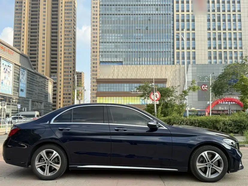 Mercedes-Benz C-Class 2019 Restyled C 260 L Sport Edition — миниатюра 18