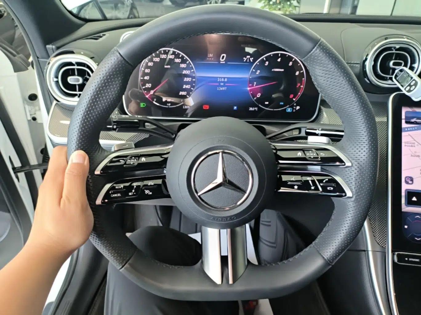 Mercedes-Benz C-Class 2024 Second Facelift C 260 L Starry Night Sport Edition — миниатюра 13