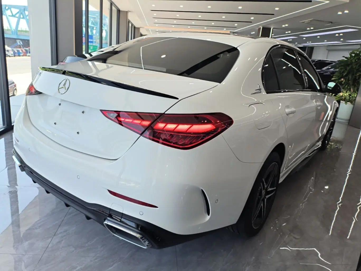 Mercedes-Benz C-Class 2024 Second Facelift C 260 L Starry Night Sport Edition — миниатюра 6