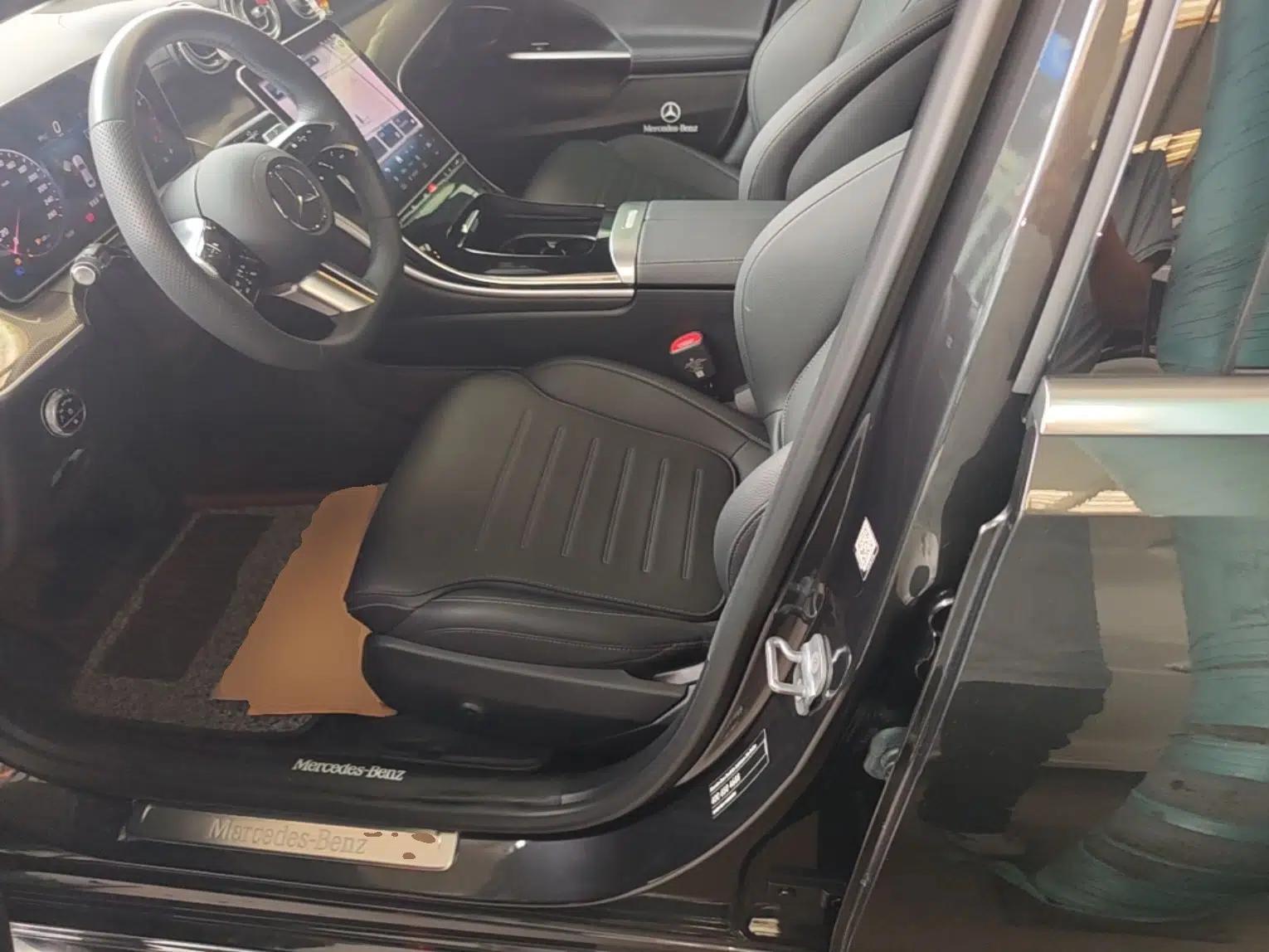 Mercedes-Benz C-Class 2024 Restyled C-Class 260 L Sport Edition — миниатюра 17