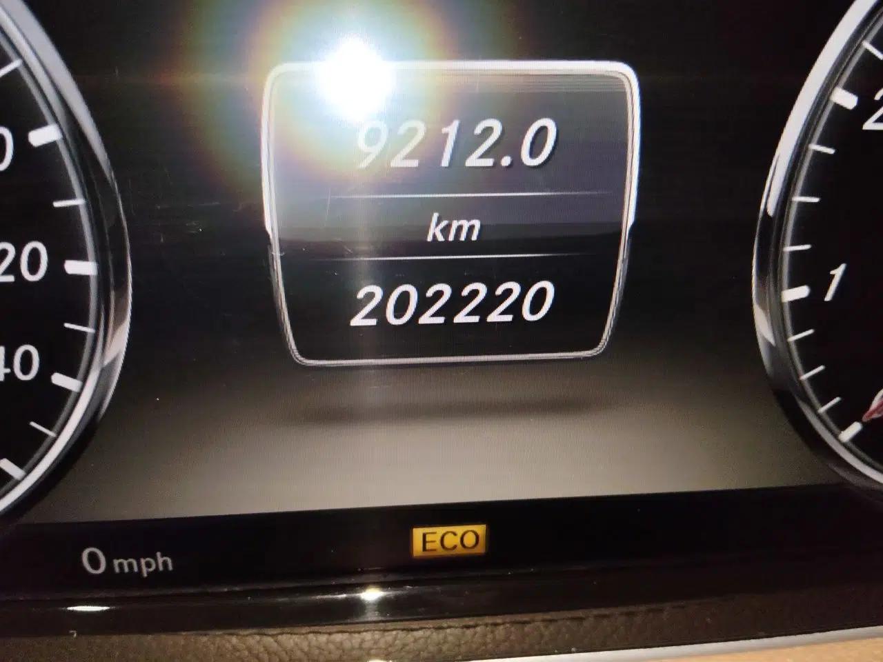 Mercedes-Benz S-Class 2014 S 400 L Luxury Model — миниатюра 12