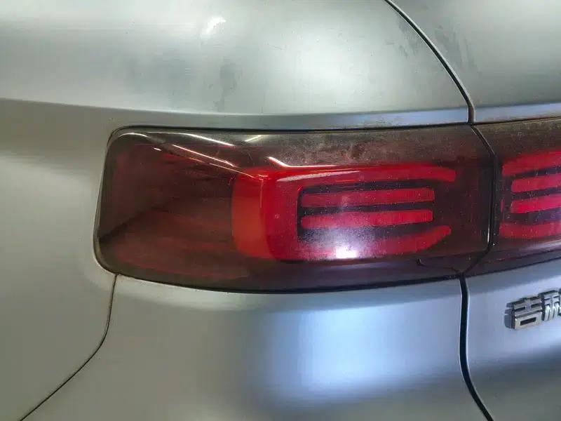 Geely ICON 2023 1.5TD Chocolate Premium Edition — миниатюра 13