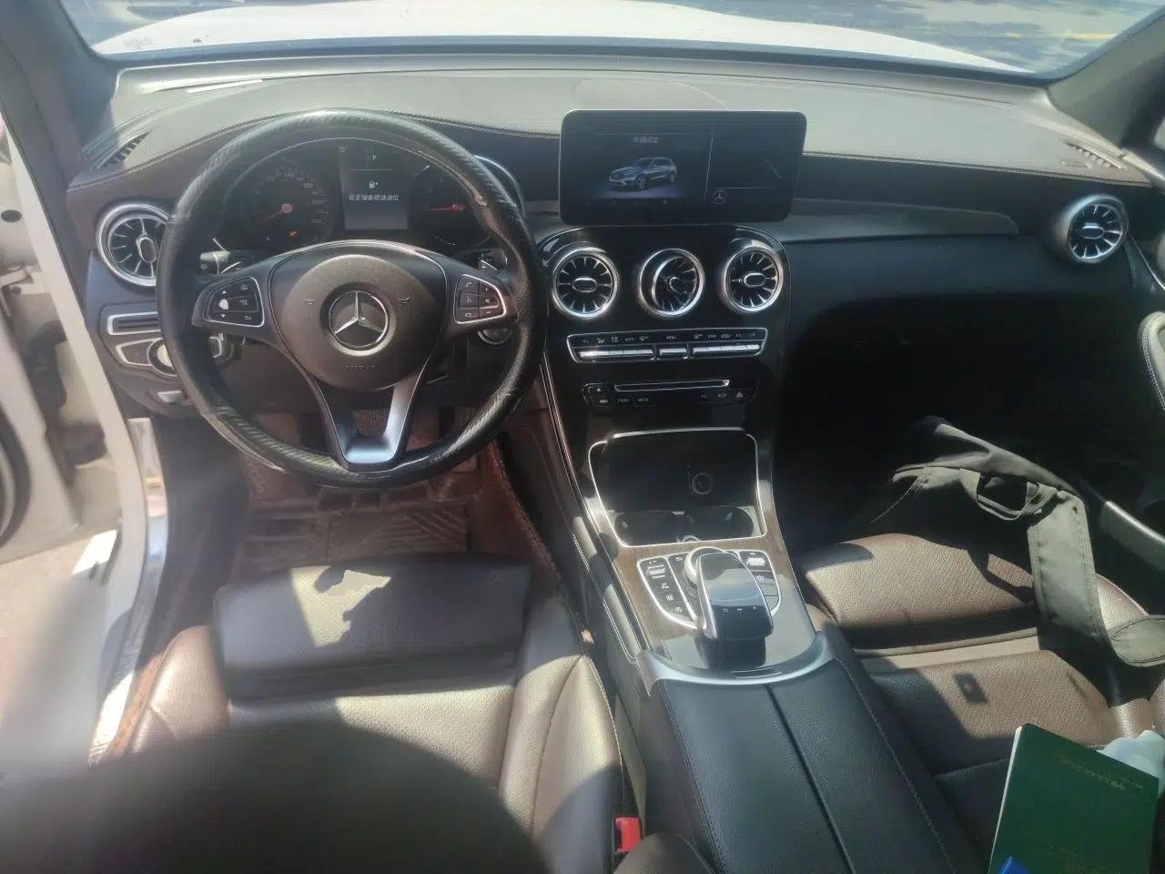 Mercedes-Benz GLC 2017 GLC 260 4MATIC Dynamic Edition — миниатюра 9