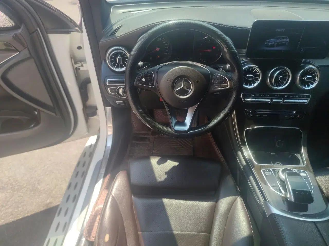 Mercedes-Benz GLC 2017 GLC 260 4MATIC Dynamic Edition — миниатюра 10