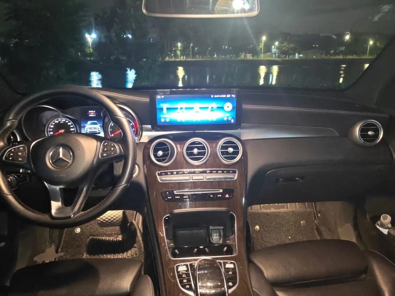 Mercedes-Benz GLC 2018 GLC 260 4MATIC Luxury Model — миниатюра 9