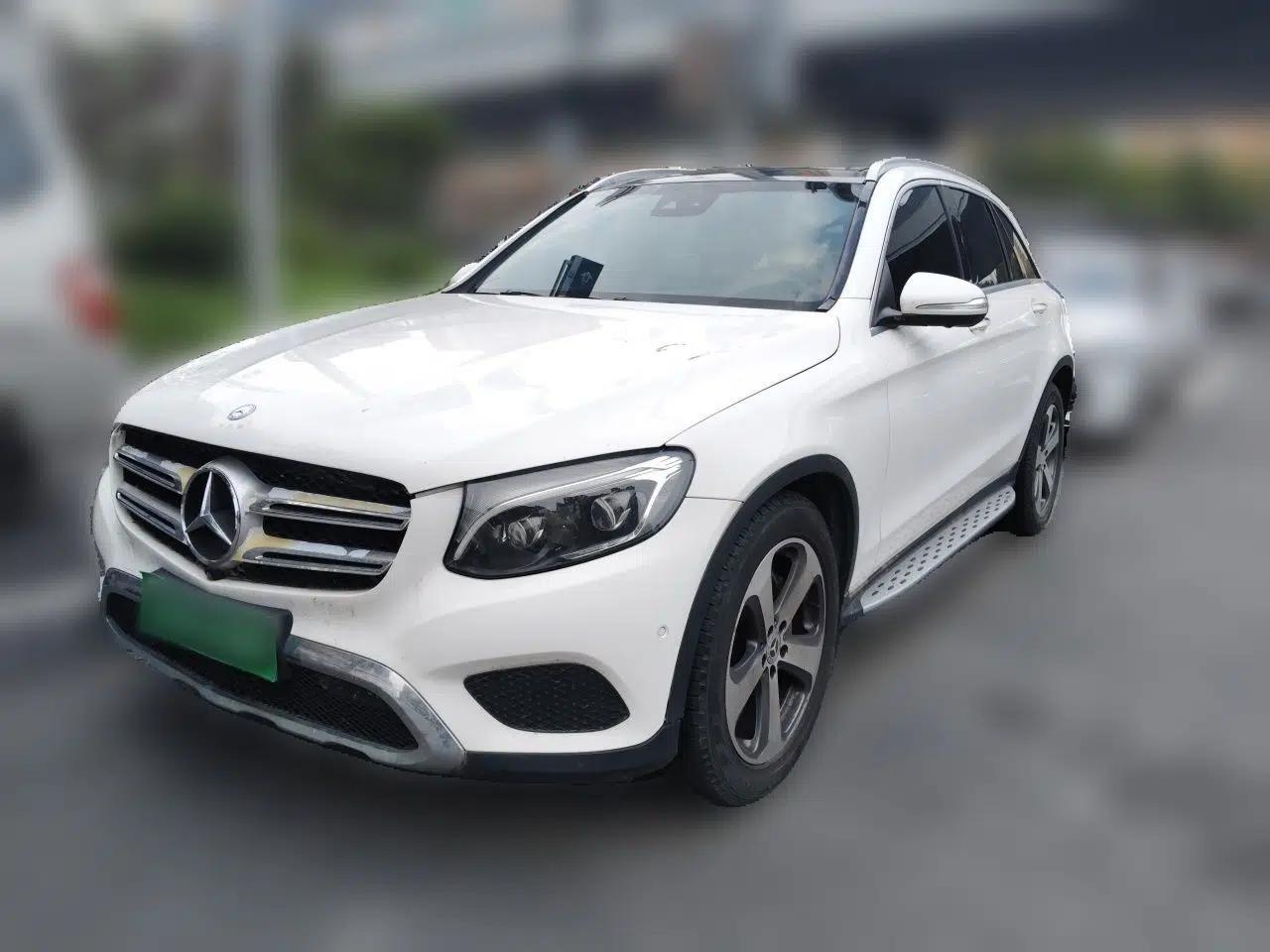 Mercedes-Benz GLC 2016 GLC 300 4MATIC Dynamic Model — миниатюра 1