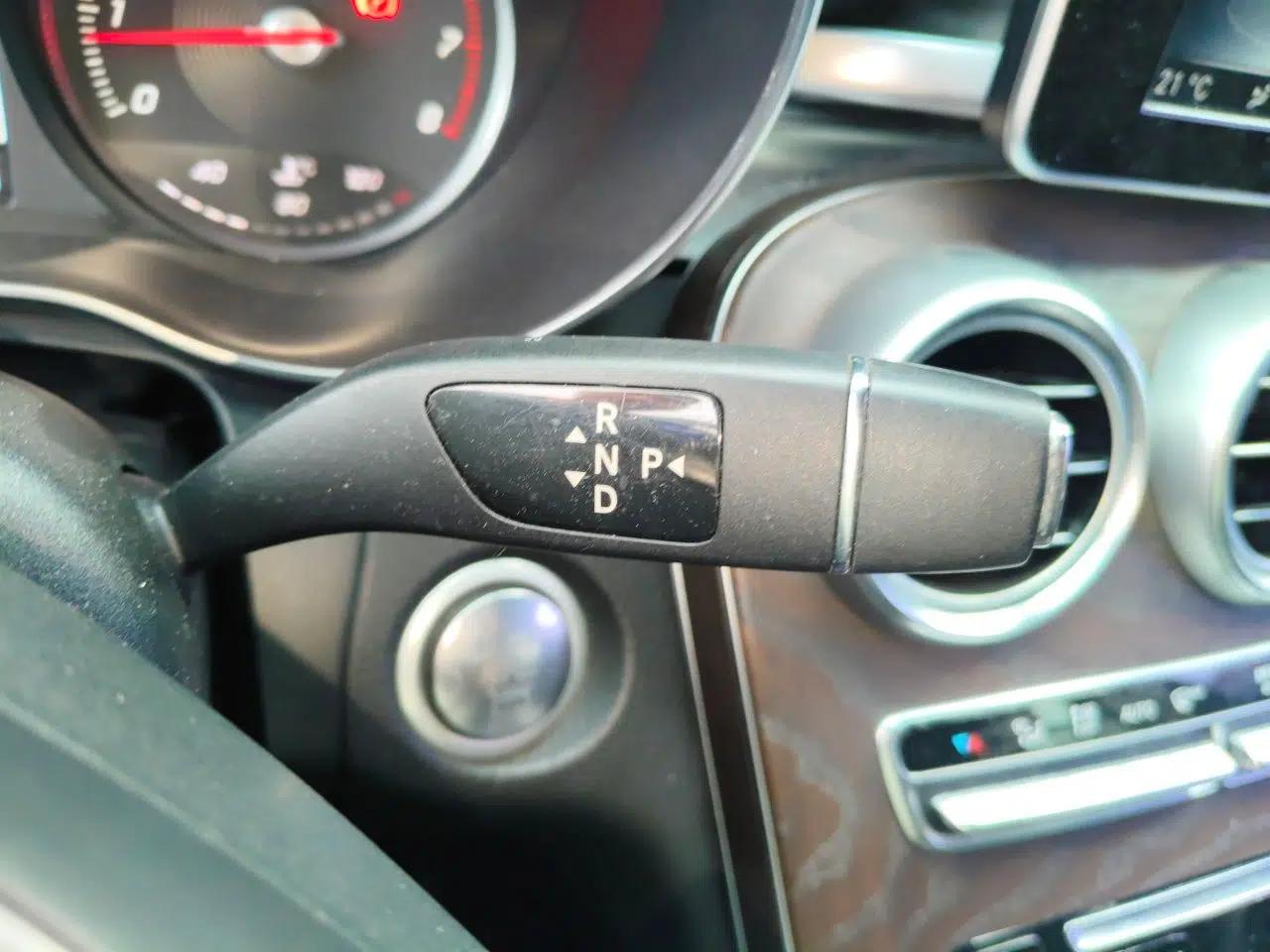 Mercedes-Benz GLC 2016 GLC 300 4MATIC Dynamic Model — миниатюра 14
