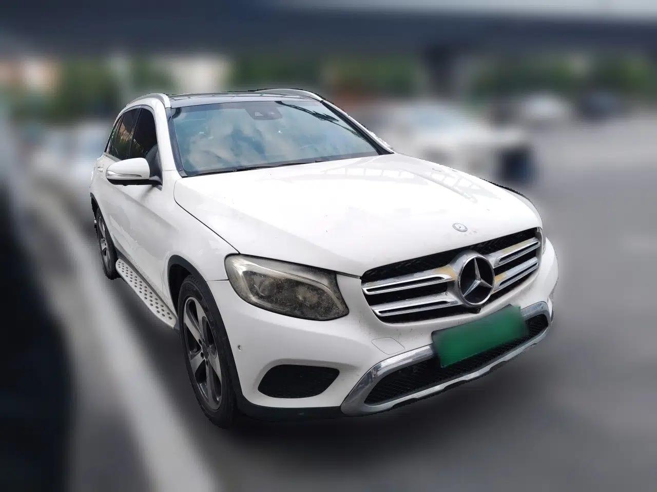 Mercedes-Benz GLC 2016 GLC 300 4MATIC Dynamic Model — миниатюра 3