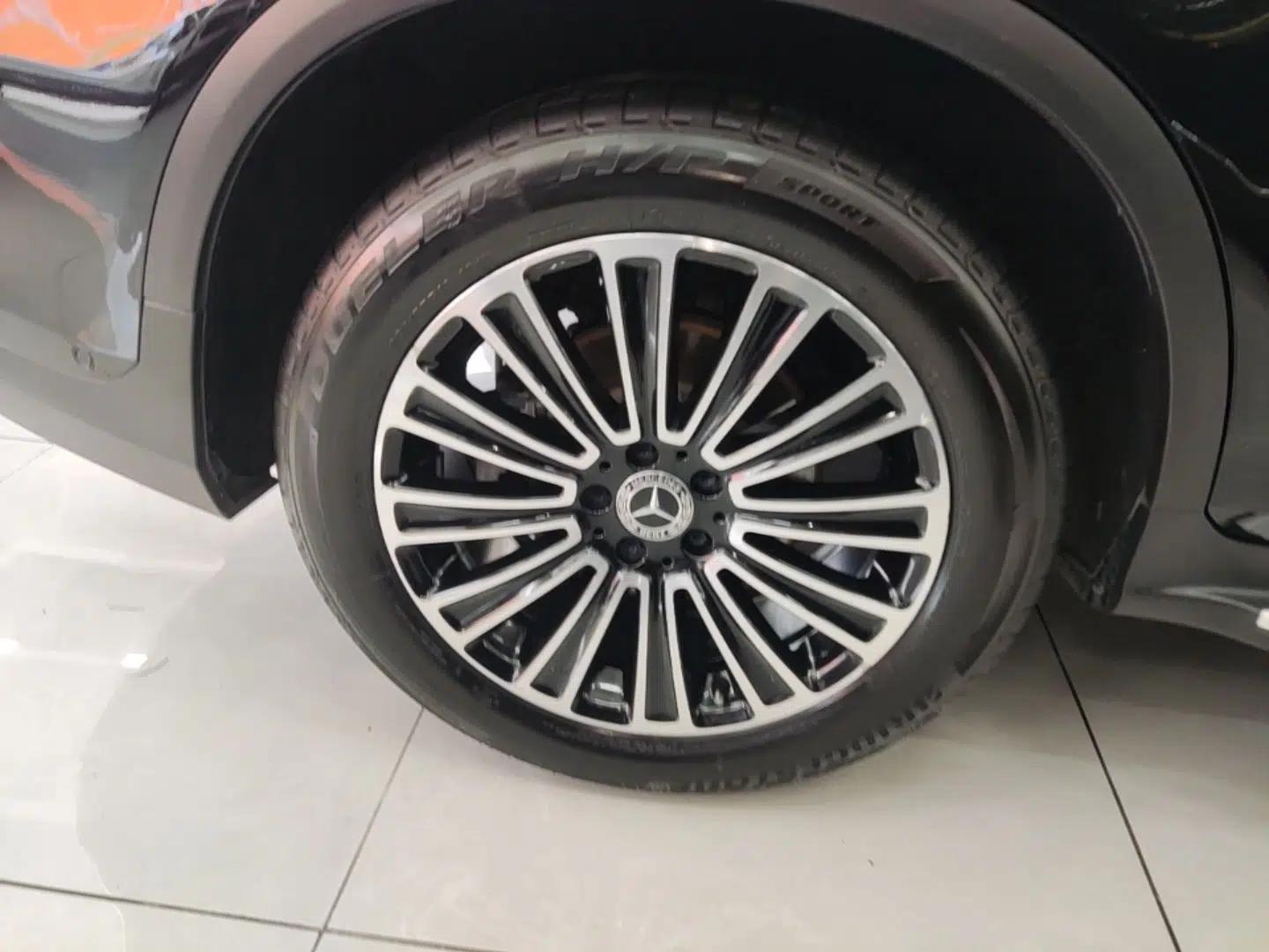 Mercedes-Benz GLC 2019 GLC 260 L 4MATIC Dynamic Model — миниатюра 16