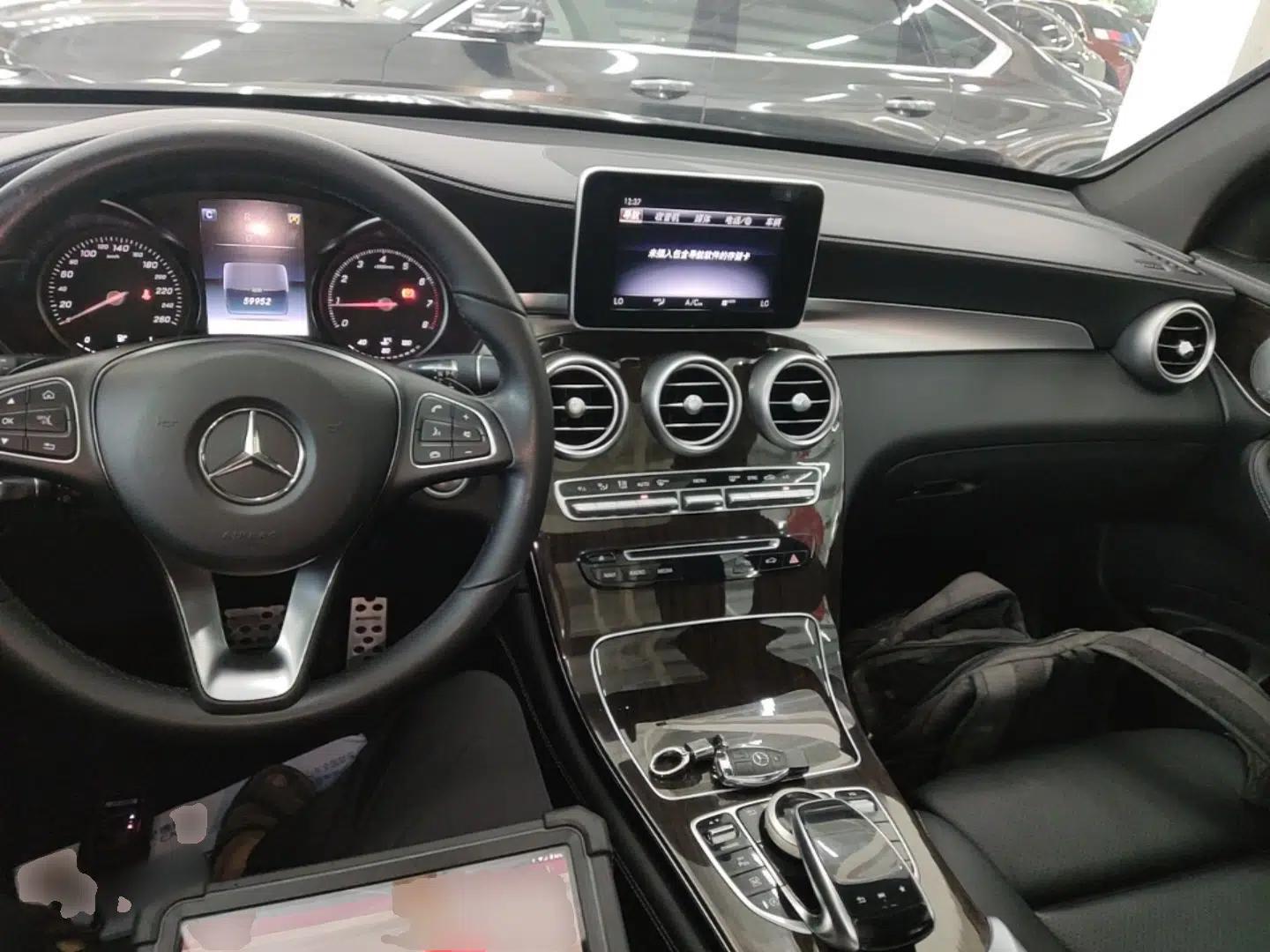 Mercedes-Benz GLC 2019 GLC 260 L 4MATIC Dynamic Model — миниатюра 17