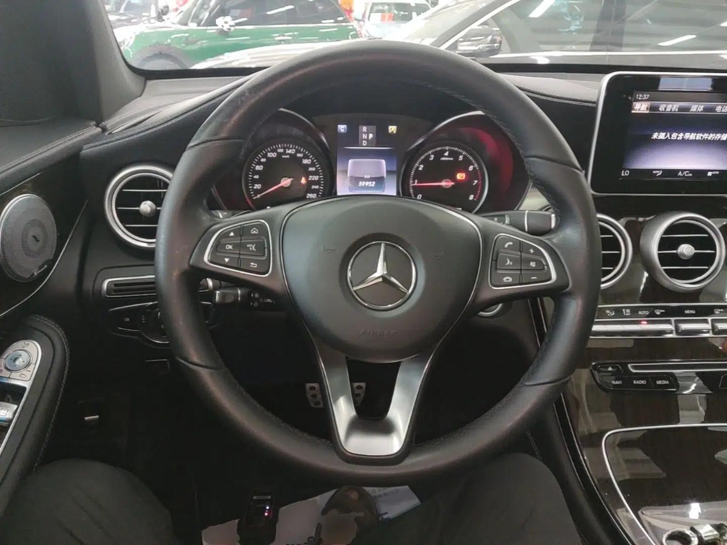 Mercedes-Benz GLC 2019 GLC 260 L 4MATIC Dynamic Model — миниатюра 18