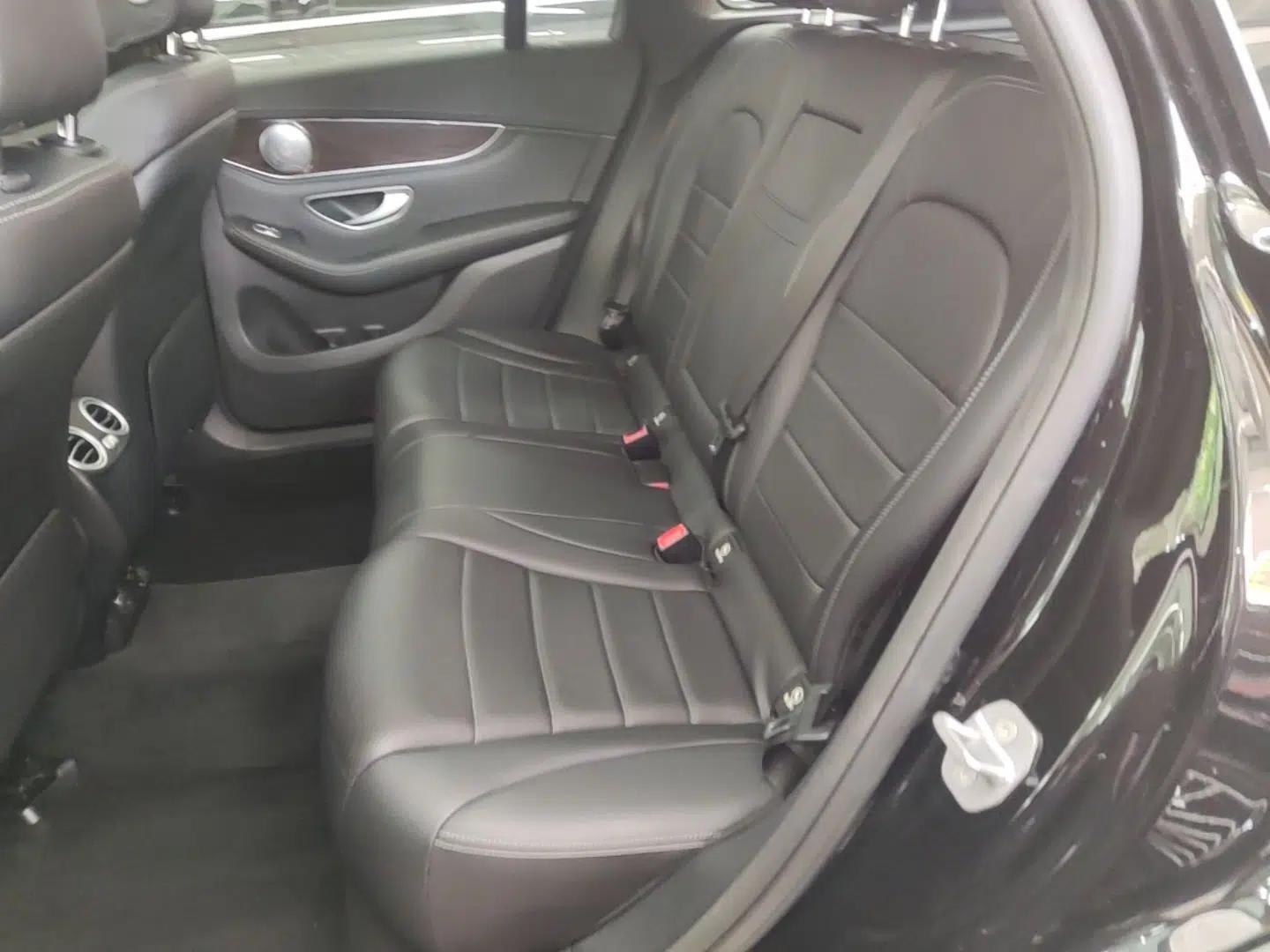 Mercedes-Benz GLC 2019 GLC 260 L 4MATIC Dynamic Model — миниатюра 25