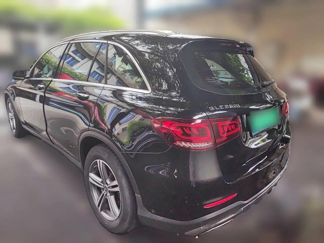 Mercedes-Benz GLC 2020 GLC 260 L 4MATIC Luxury Model — миниатюра 4