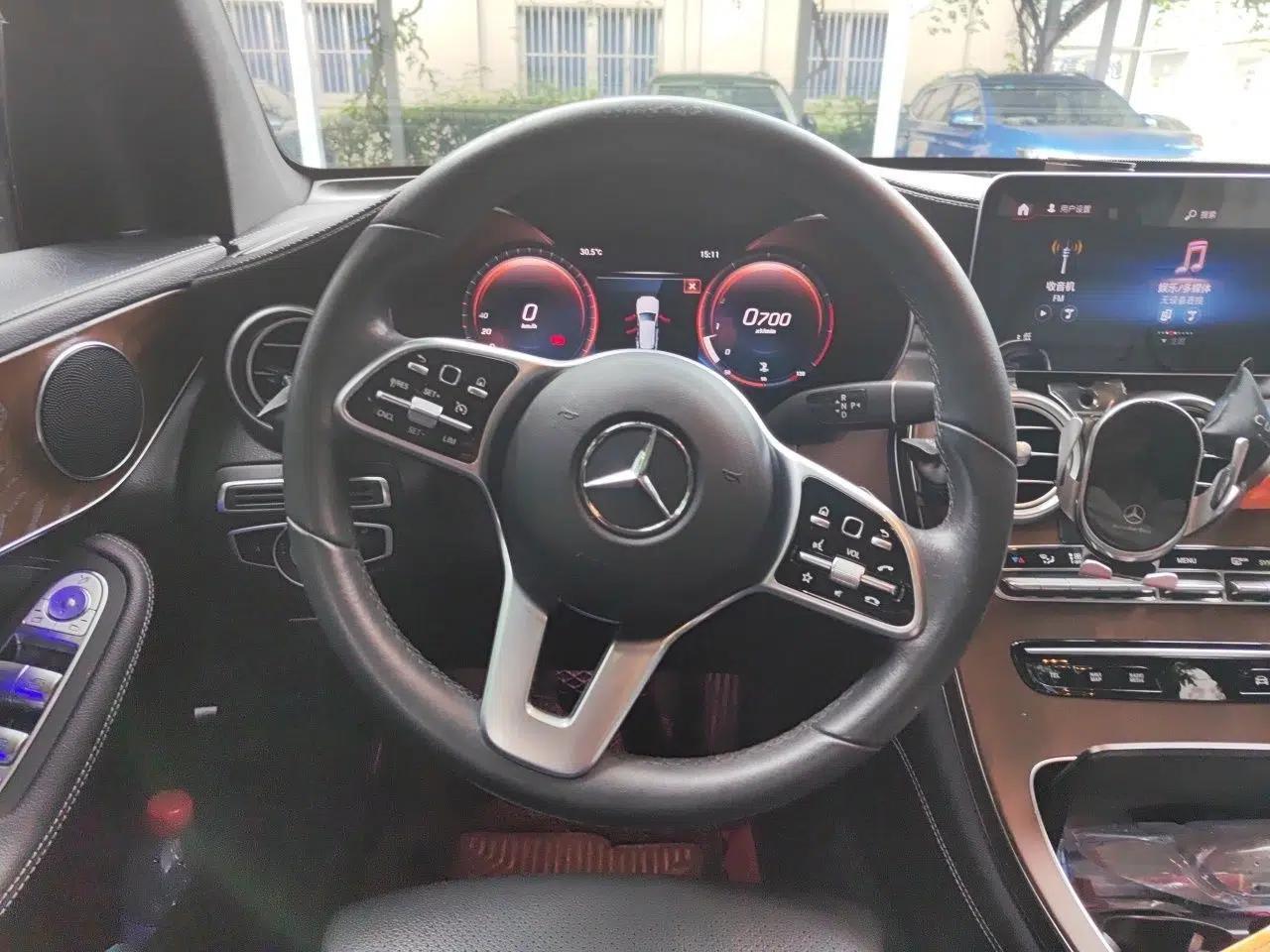 Mercedes-Benz GLC 2020 GLC 260 L 4MATIC Luxury Model — миниатюра 10