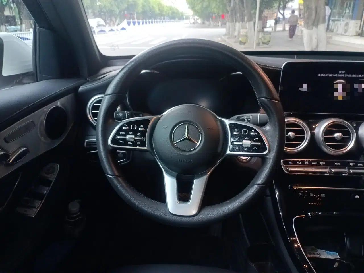 Mercedes-Benz GLC 2020 Facelifted GLC 260 L 4MATIC Dynamic Edition — миниатюра 10