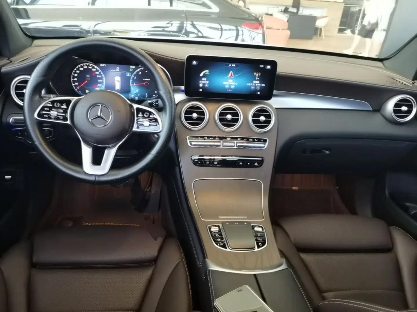 Mercedes-Benz GLC 2022 Facelift GLC 260 L 4MATIC Luxury Edition — миниатюра 12