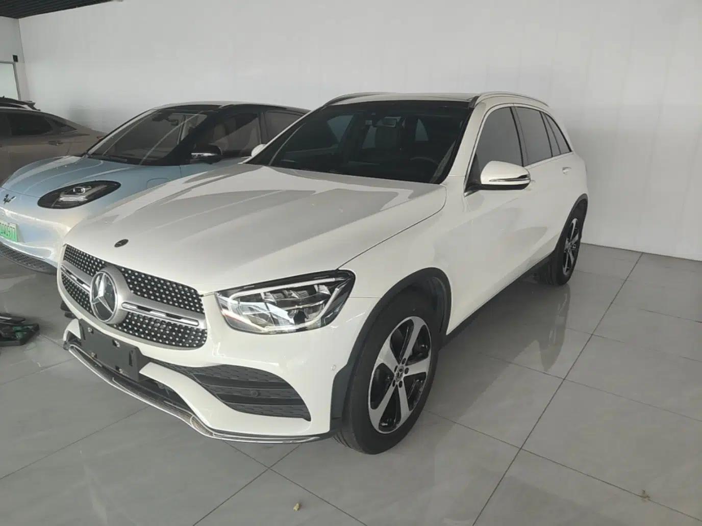 Mercedes-Benz GLC 2022 Facelifted GLC 260 L 4MATIC Dynamic Edition — миниатюра 1
