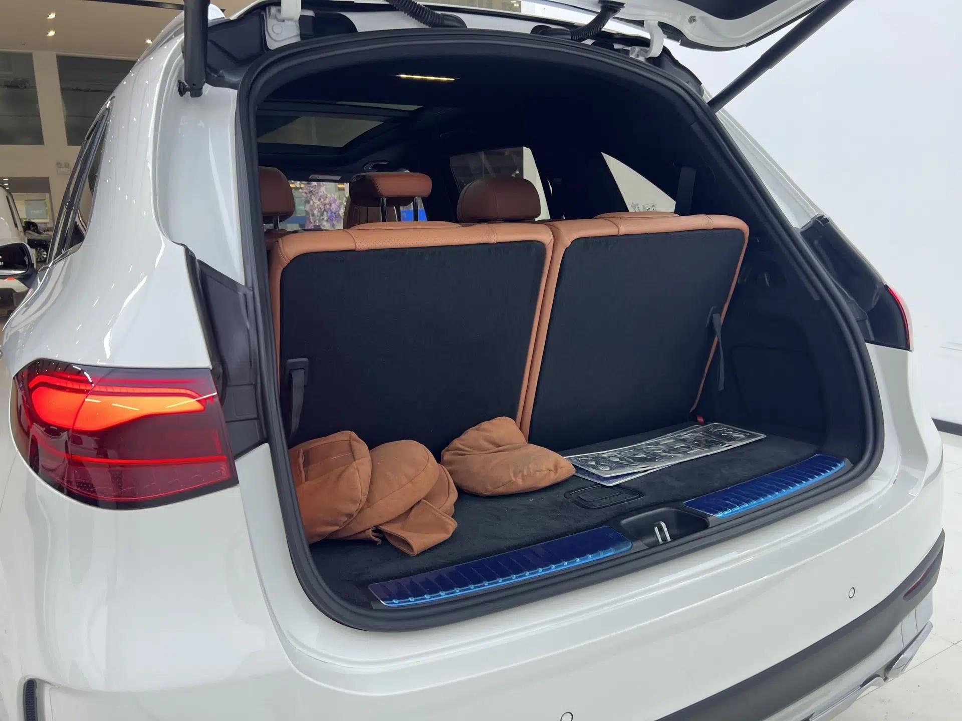 Mercedes-Benz GLC 2023 GLC 260 L 4MATIC Luxury 7-Seater — миниатюра 11