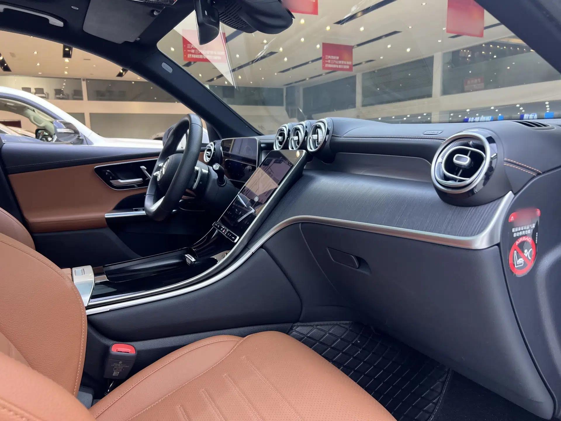 Mercedes-Benz GLC 2023 GLC 260 L 4MATIC Luxury 7-Seater — миниатюра 21