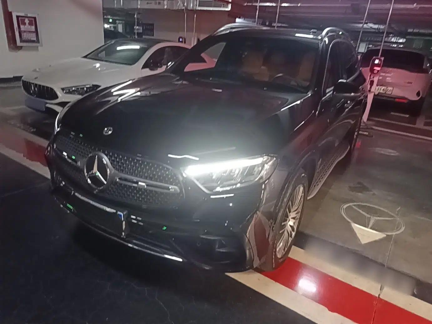 Mercedes-Benz GLC 2025 Refreshed GLC 300 L 4MATIC Dynamic Version 5 Seats — миниатюра 1