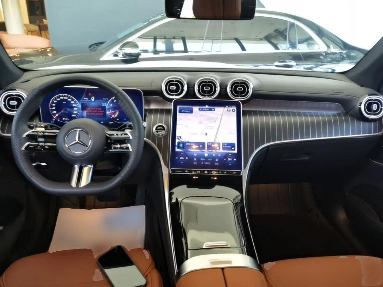 Mercedes-Benz GLC 2023 Refreshed GLC 300 L 4MATIC Dynamic Edition 5 Seats — миниатюра 12