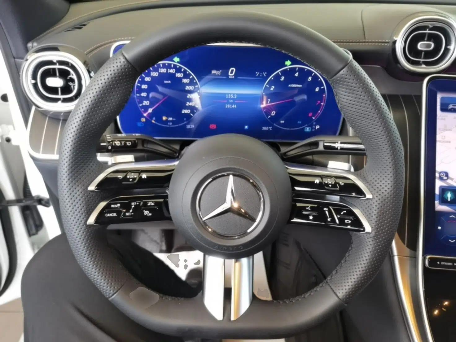 Mercedes-Benz GLC 2023 Refreshed GLC 300 L 4MATIC Dynamic Edition 5 Seats — миниатюра 13