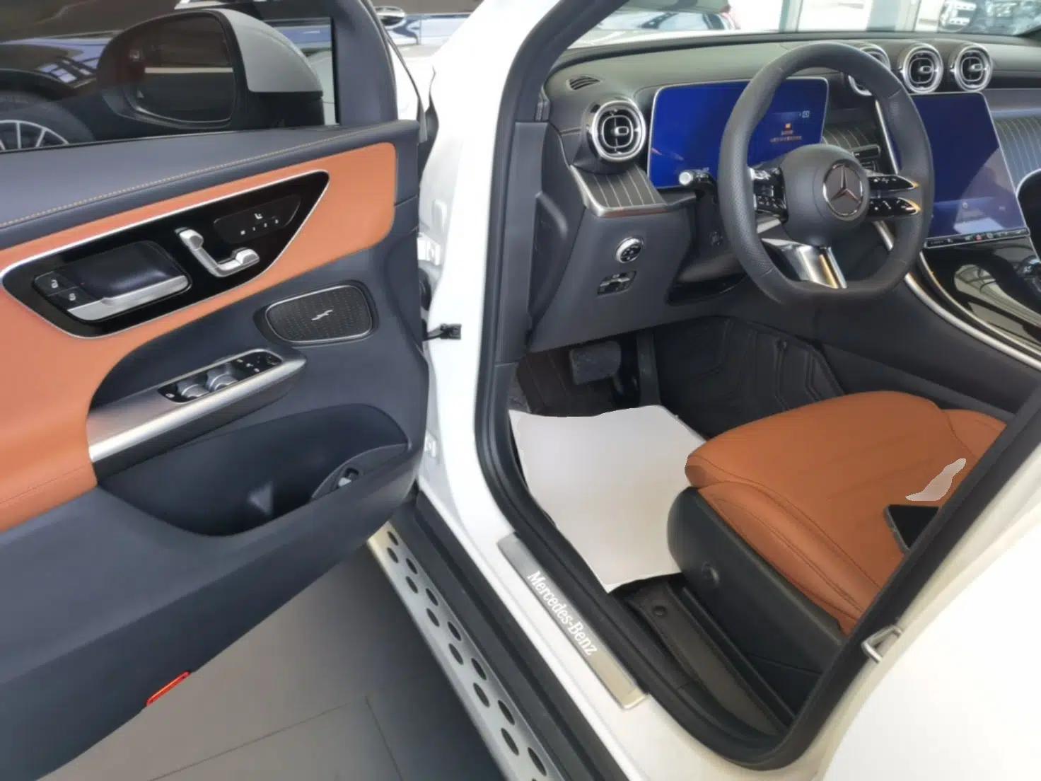 Mercedes-Benz GLC 2023 Refreshed GLC 300 L 4MATIC Dynamic Edition 5 Seats — миниатюра 18