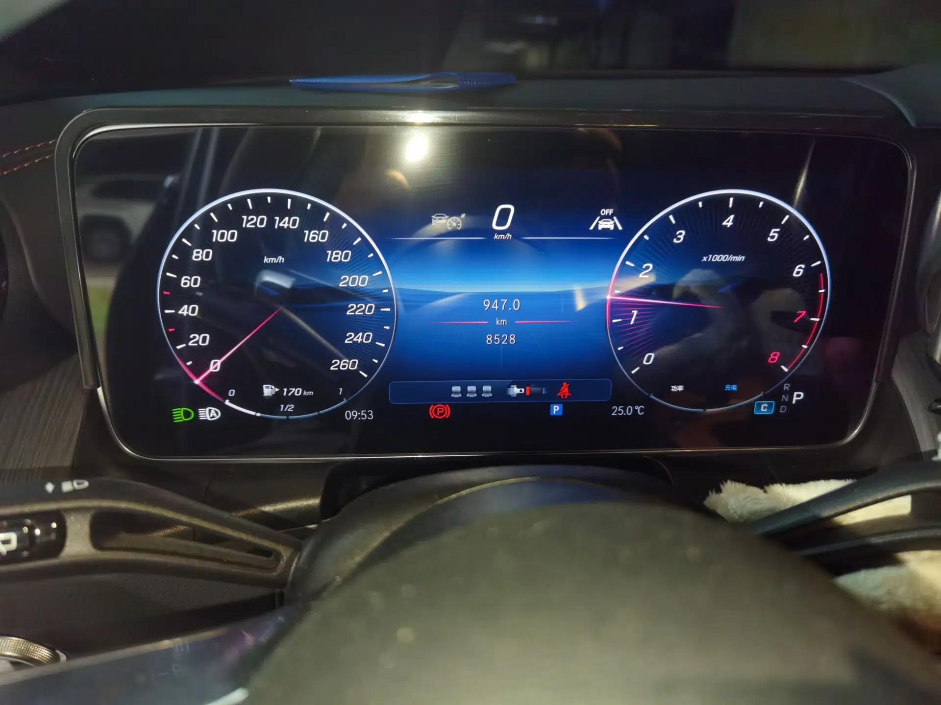 Mercedes-Benz GLC 2025 Facelift GLC 260 L 4MATIC Luxury Edition — миниатюра 11