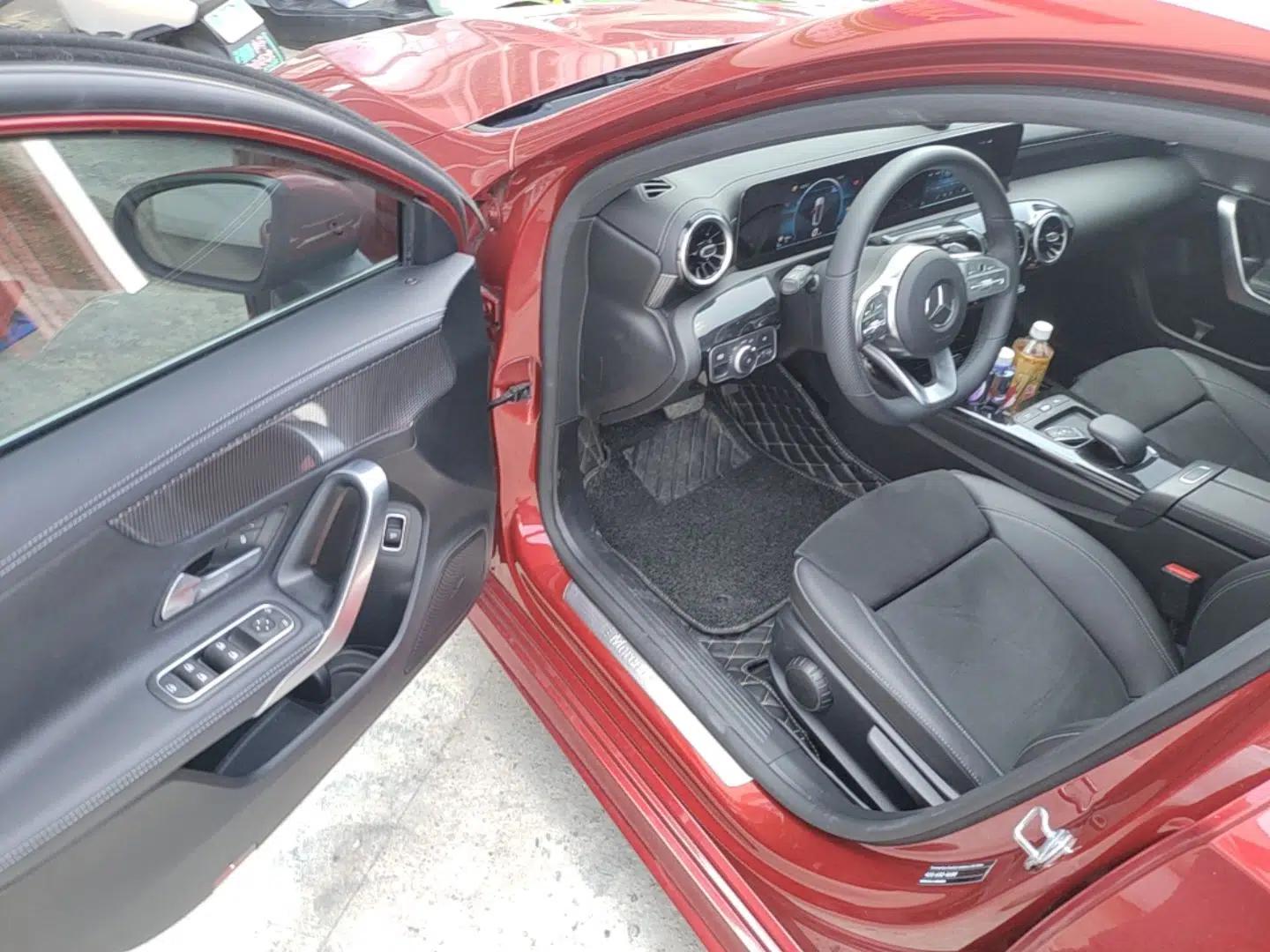 Mercedes-Benz A-Class 2019 A 180 L Sport Sedan — миниатюра 18