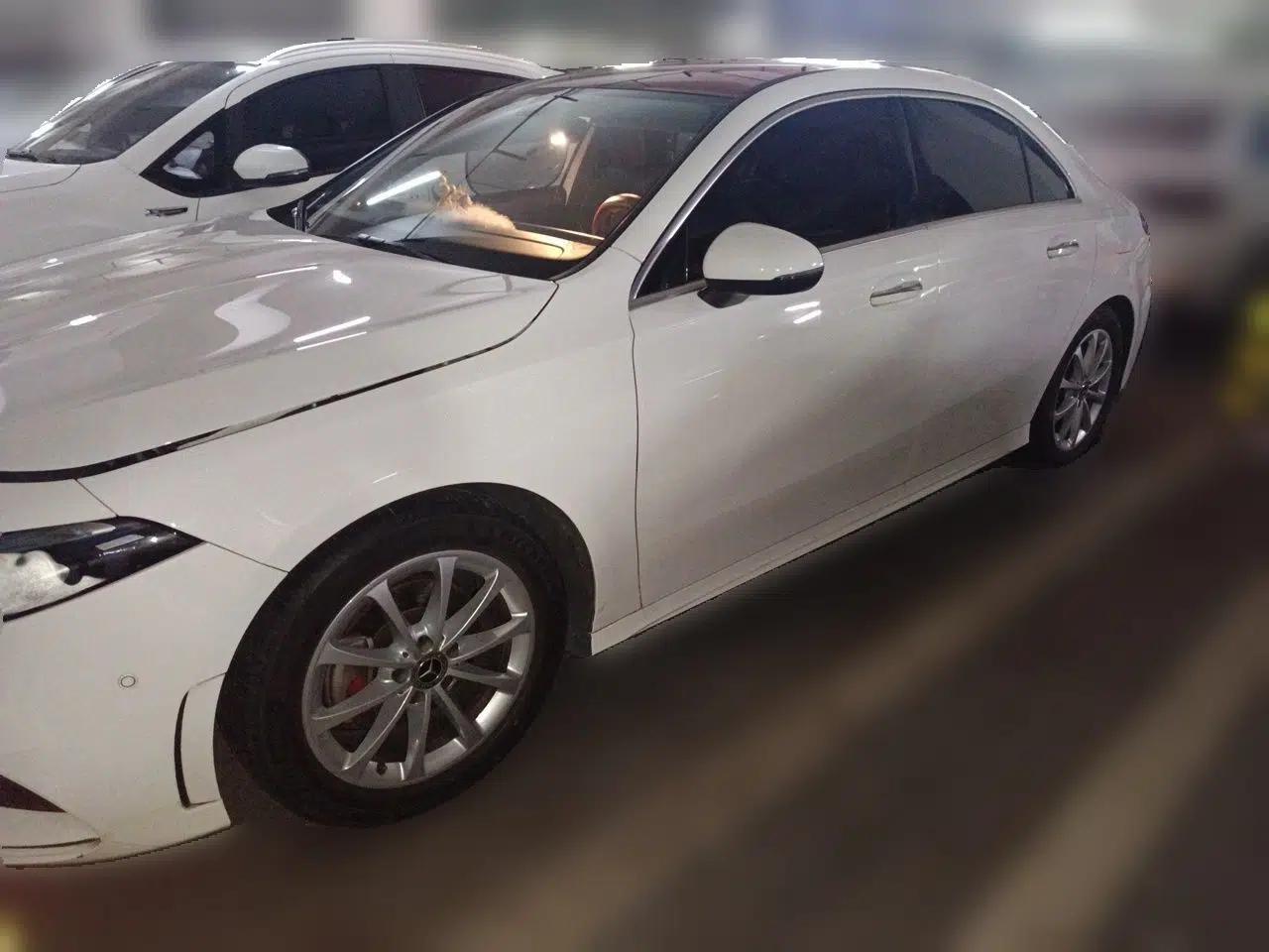 Mercedes-Benz A-Class 2020 A 200 L Sport Sedan — миниатюра 1