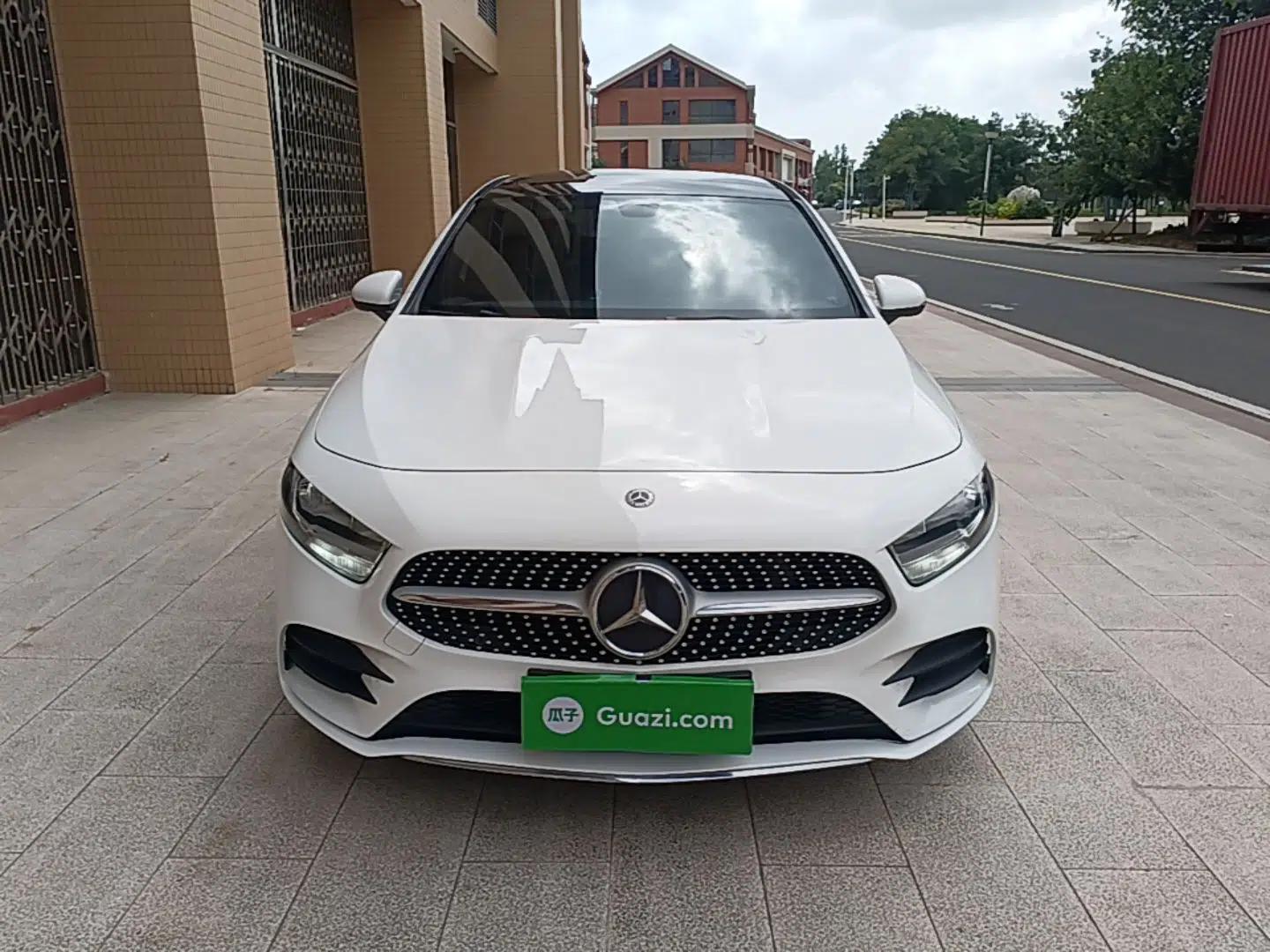 Mercedes-Benz A-Class 2021 A 180 L Sport Sedan — миниатюра 2