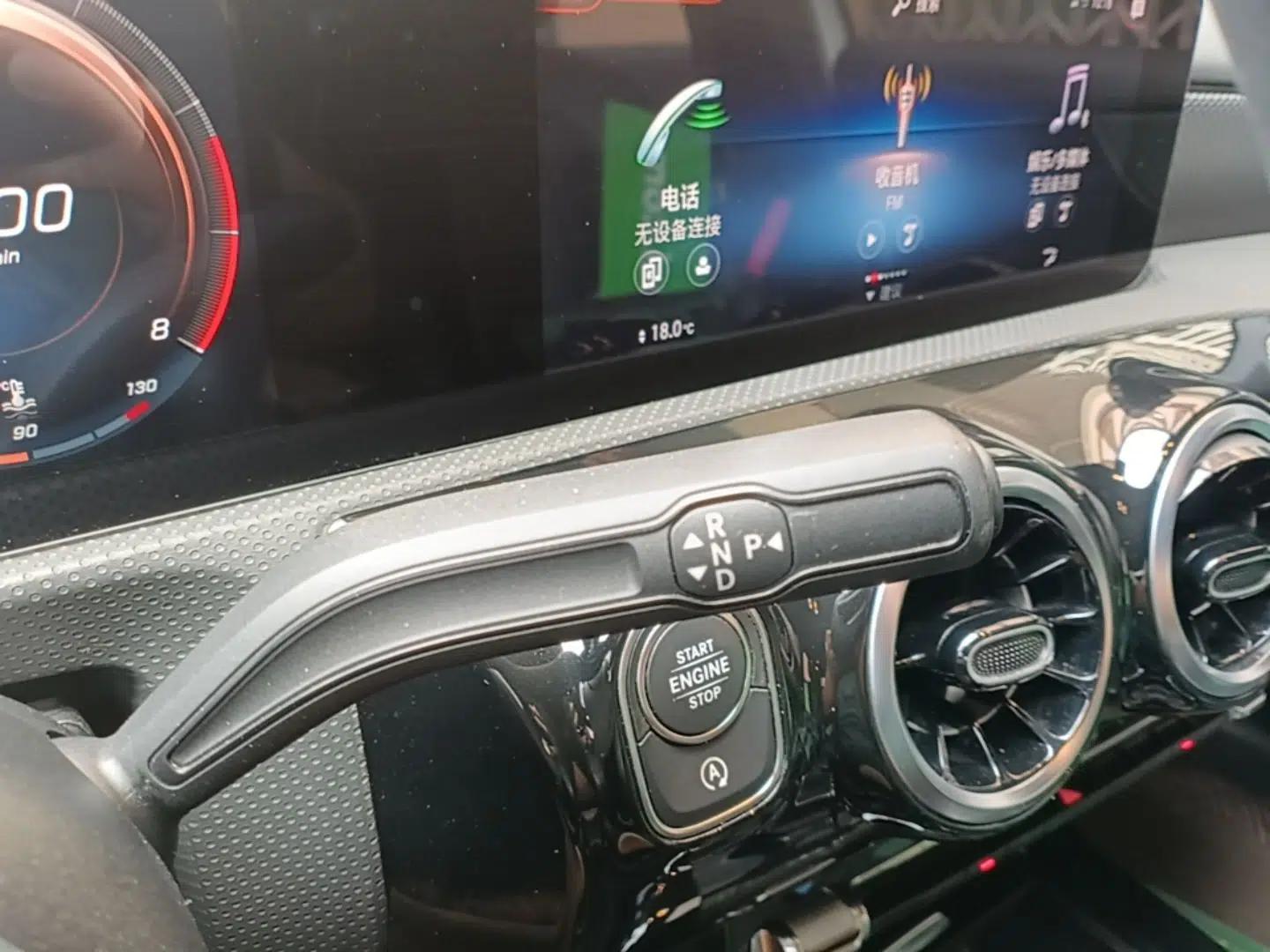Mercedes-Benz A-Class 2021 A 180 L Sport Sedan — миниатюра 21